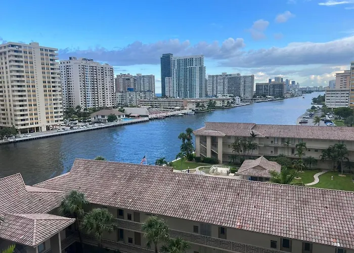 Amazing Studio Beach Walking Distance! 26B